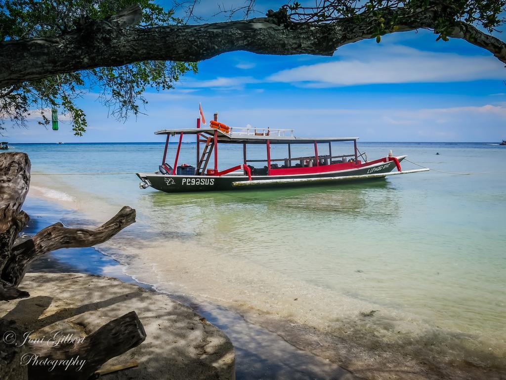 Lutwala Bungalows And Private Villa Gili Trawangan Exterior foto